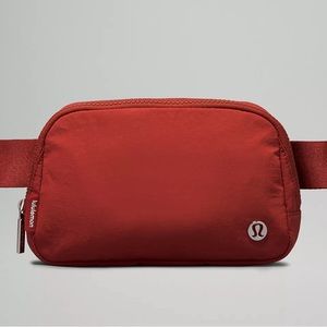 NEW Lululemon everywhere belt bag, in sold out Terra Orange